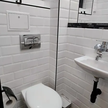 アパート Tiny In Center